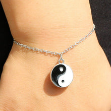 Load image into Gallery viewer, Personality Simple Design Charm Bracelet Heart Shape Bracelet For Women Girls Korean Sweet Cute Jewelry pulseras mujer moda 2019