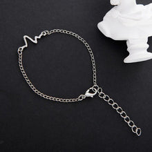 Load image into Gallery viewer, Personality Simple Design Charm Bracelet Heart Shape Bracelet For Women Girls Korean Sweet Cute Jewelry pulseras mujer moda 2019